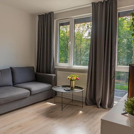 Batorego 18: White Oasis near Metro and National Park Warsaw Exterior photo