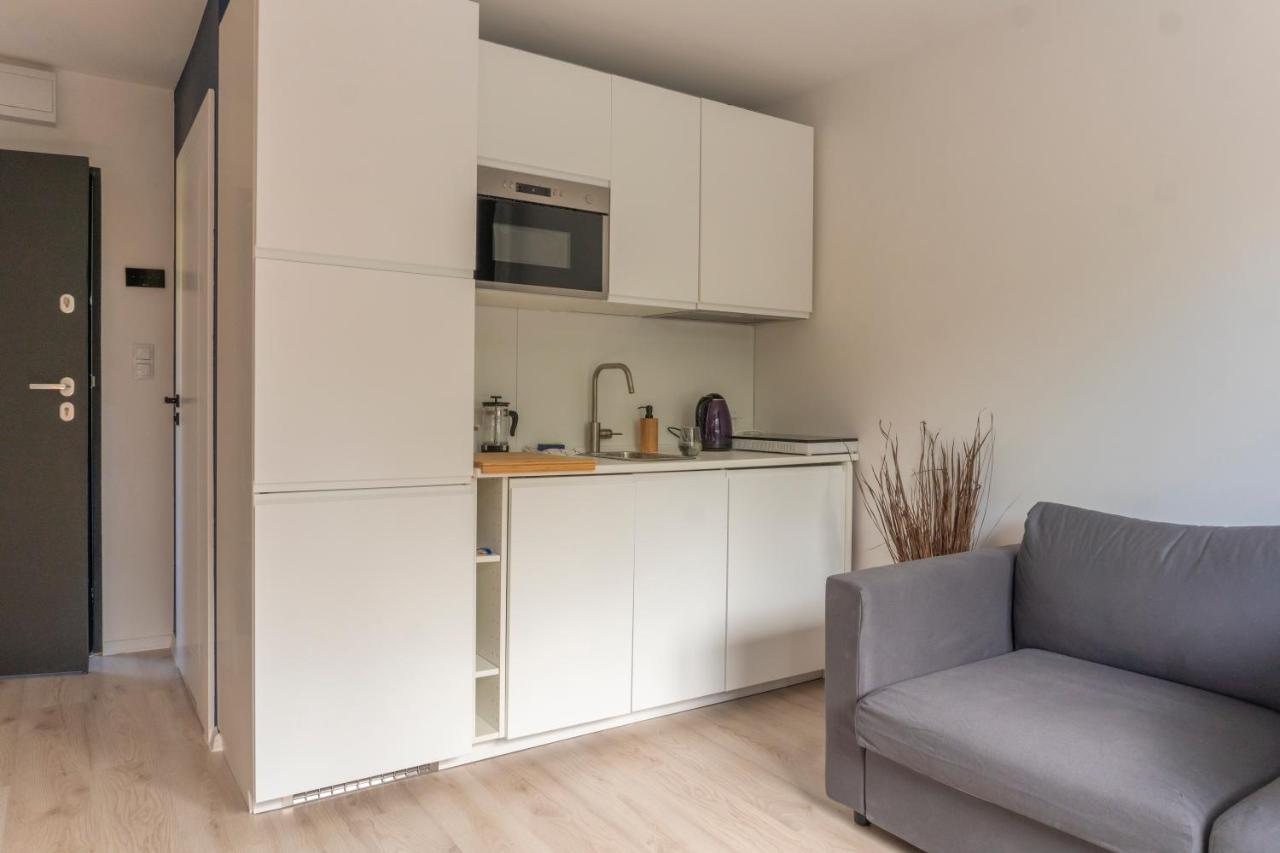 Batorego 18: White Oasis near Metro and National Park Warsaw Exterior photo