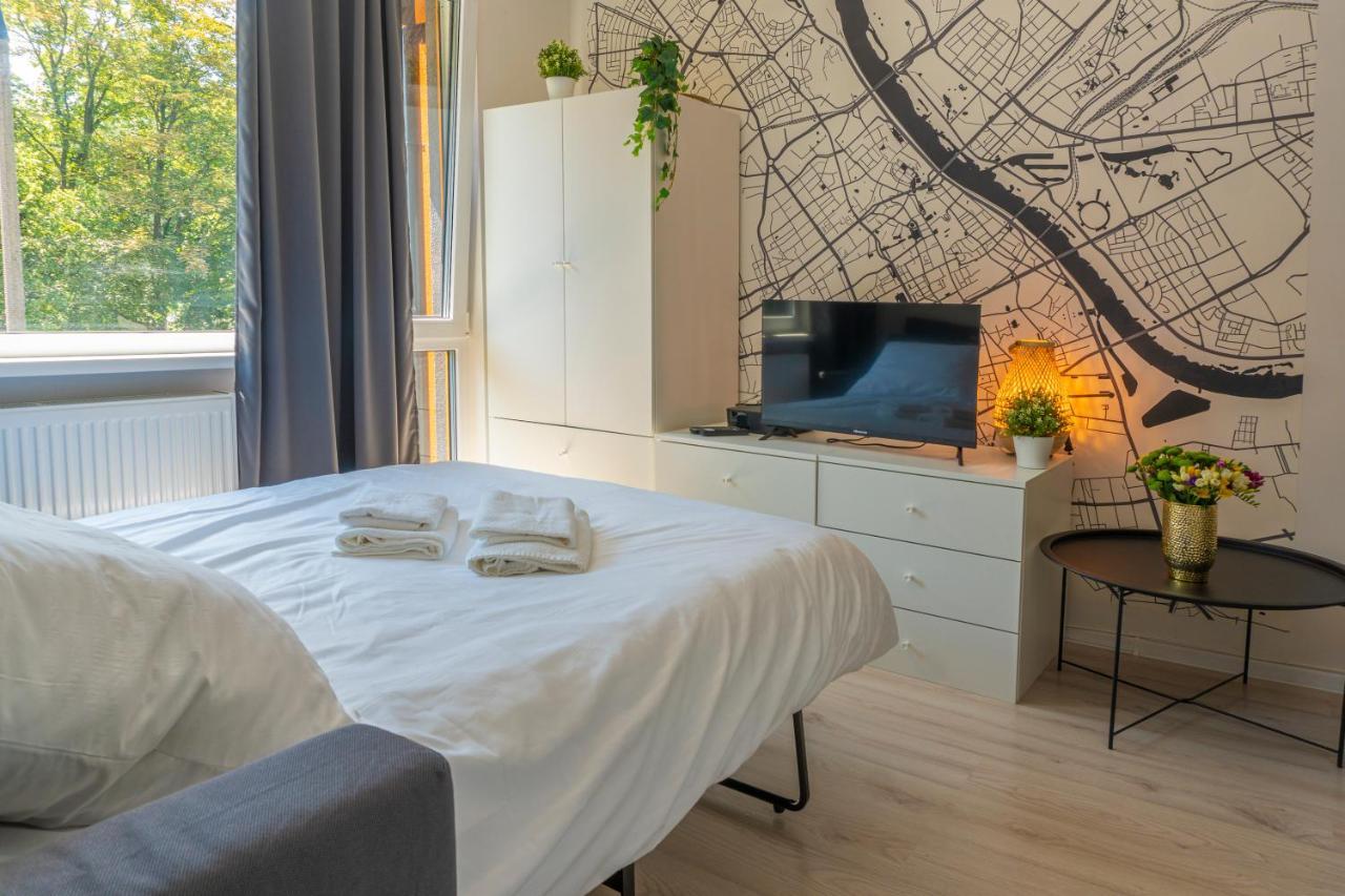 Batorego 18: White Oasis near Metro and National Park Warsaw Exterior photo